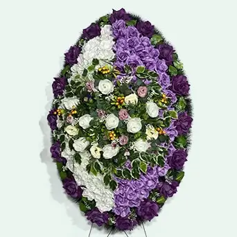 Венок из искусственных цветов